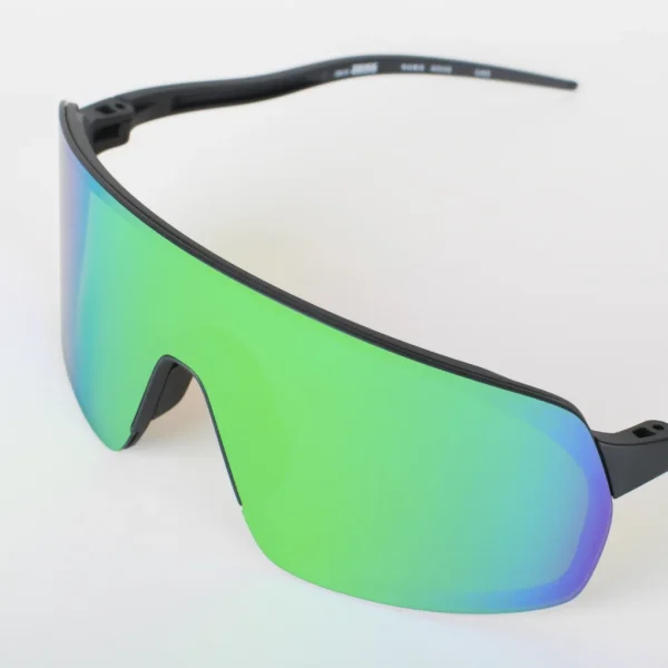 Gafas Deportivas Out Of Rams adapta Logo Negro Lente Verde MCI