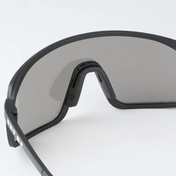 Gafas Deportivas Out Of Rams adapta Logo Blanco Lente Smoke