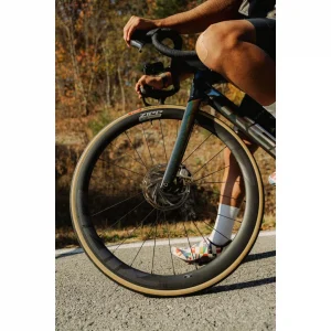 Cubierta carretera Rubino V 700x28c Plegable Cámara Hookless TAN G2.0