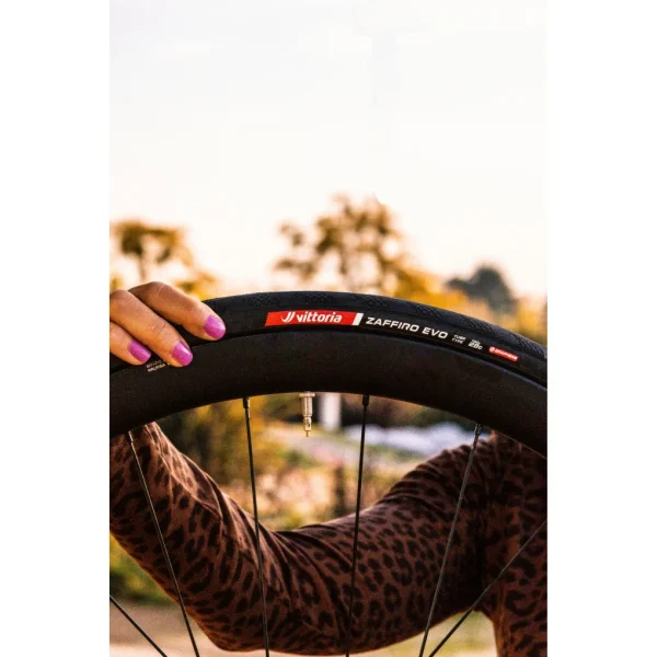 Cubierta carretera Vittoria Zaffiro EVO V 700x30c Plegable