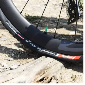Mousse Vittoria Air-Liner Light Gravel Antipinchazos 700x37/40 VITTORIA